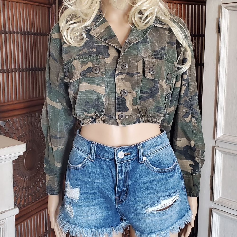 WINDSOR CAMO CROPPED JACKET Sz sm